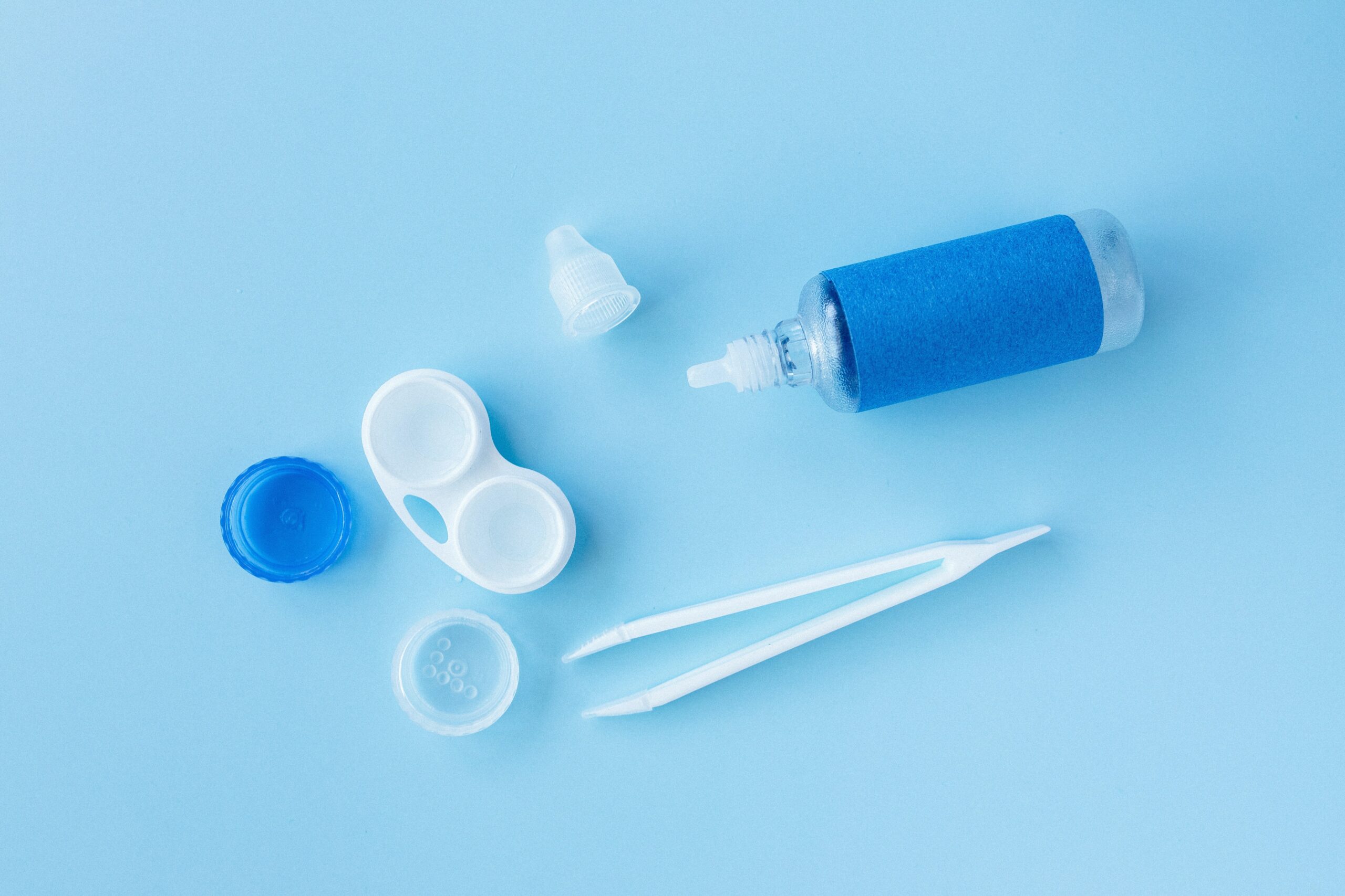 Coronaviruses "easily removed" from contact lens surfaces ABDO